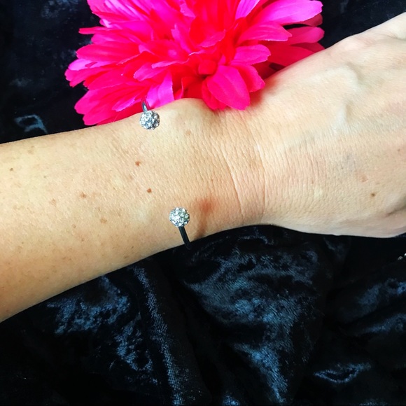 Rhinestone Heart and Bangle Jewelry Set - Picture 8 of 8